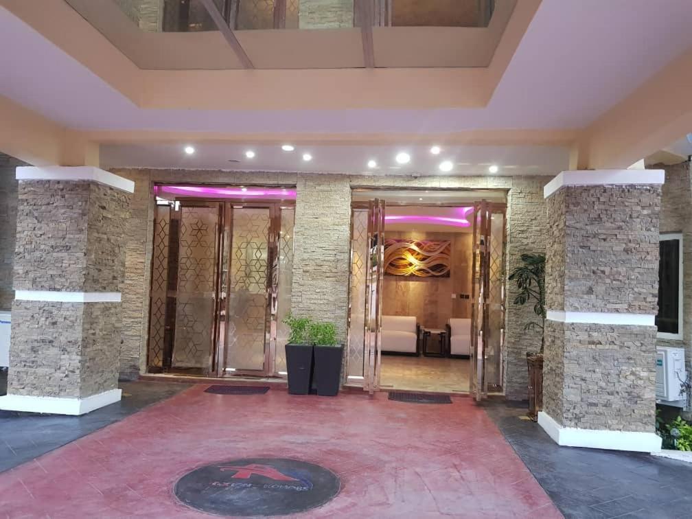 Axion Honors Hotel Owerri Buitenkant foto