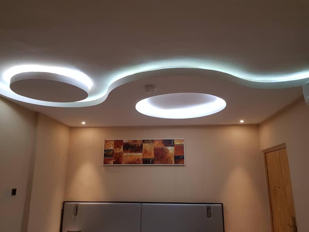 Axion Honors Hotel Owerri Buitenkant foto