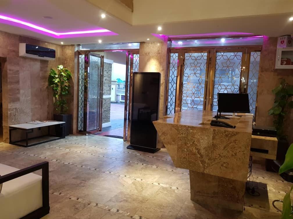 Axion Honors Hotel Owerri Buitenkant foto